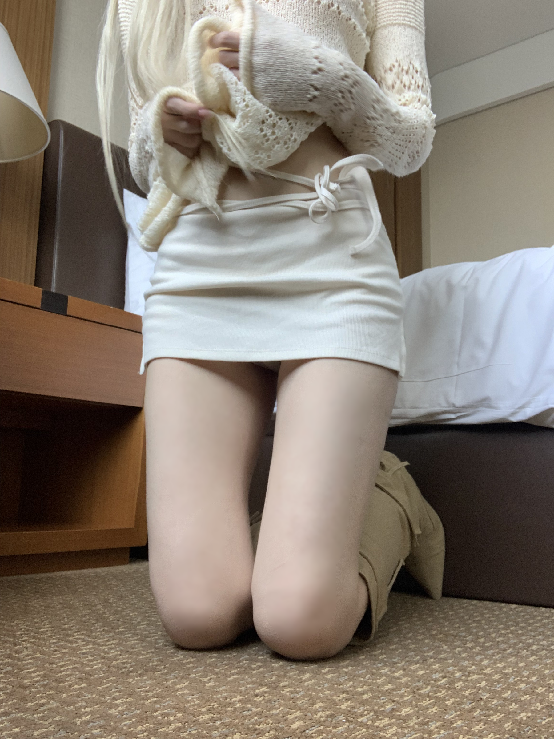 Lilia Strap Low-Waist Skirt (ivory)
